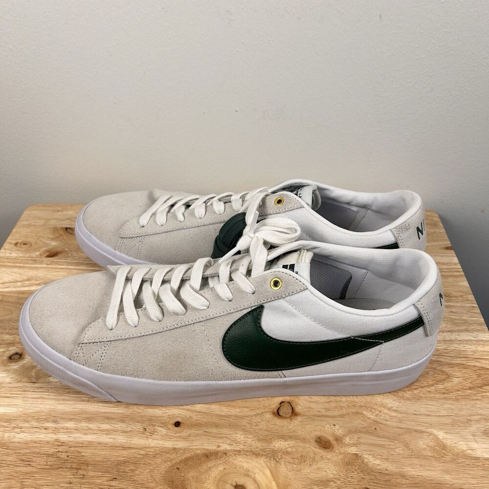 Nike SB GT Blazer Low GT White Green Skate Shoes Men’s Size 15 Suede Gum Sole